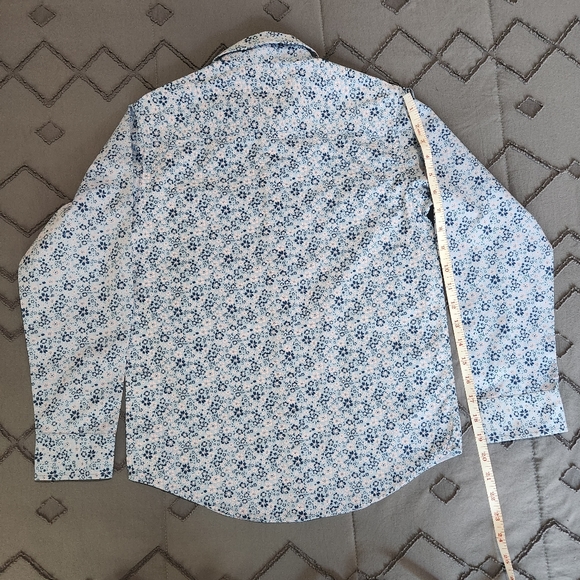 Tommy Hilfiger boys dress shirt NWOT - Picture 3 of 5